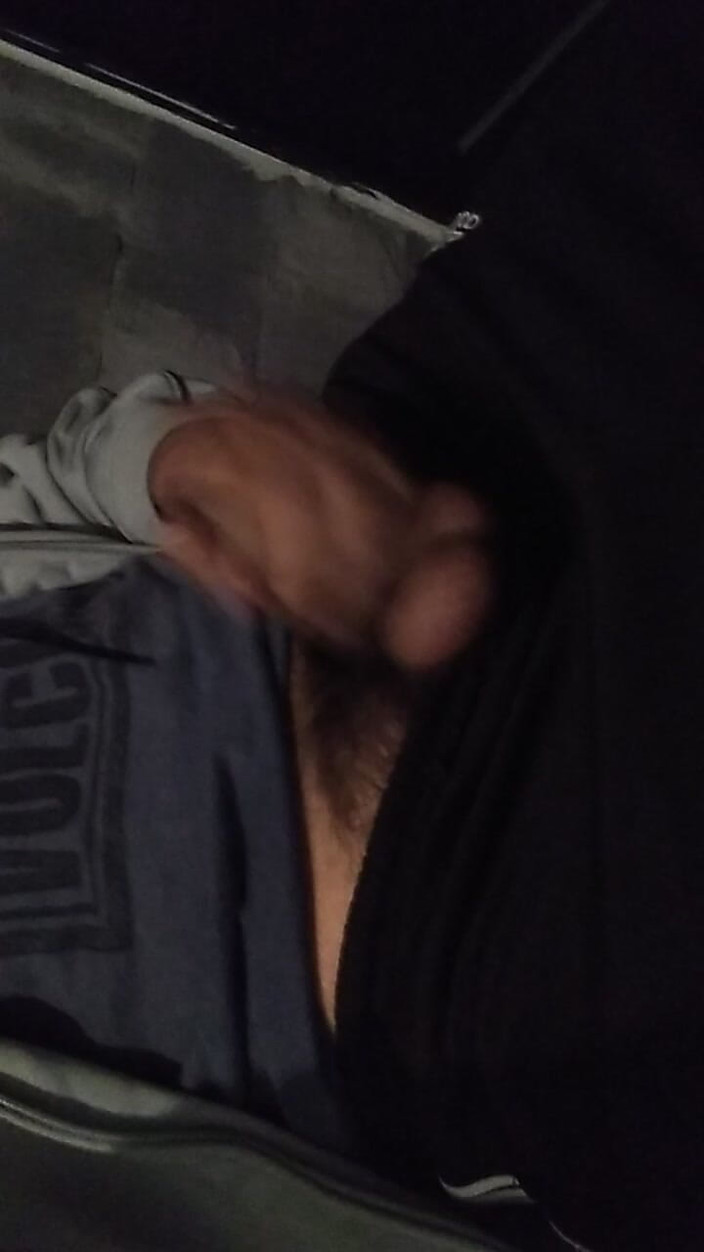 AlexAlejandro13: Sente-se ao lado do banheiro anexado