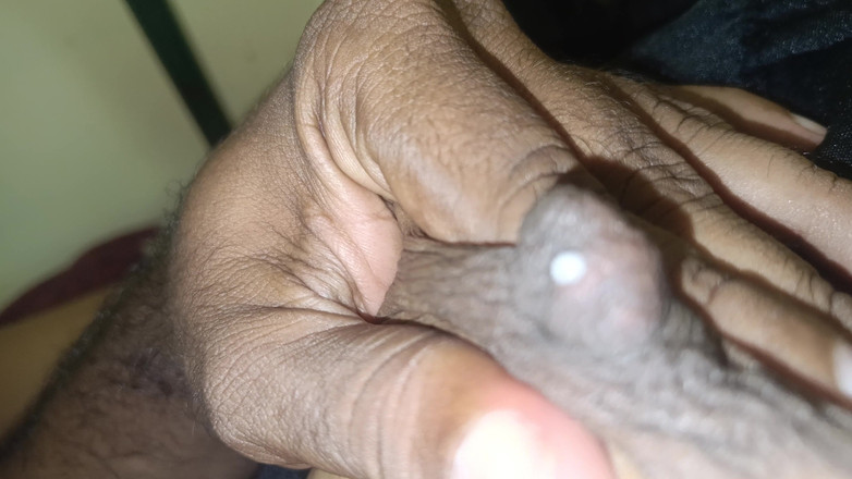 Pushpa studio: काली ब्रा चूत छेदने वाली रानी