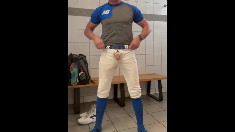 JockDad87: Alpha fun dans le vestiaire avec Jockdad87 Partie 2