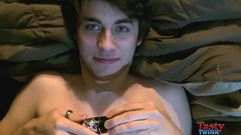 Tasty Twink: Trace lagi asik sama lucas - pov
