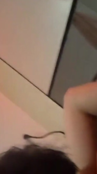 나는 그를 처음으로 따먹는다