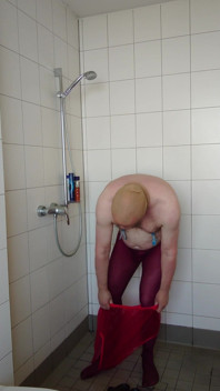 Pantyhose and Incontinence Trousers in the Shower