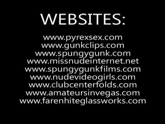 Spungy Gunk Films: Holly Webster yeni pirseks seks oyuncağıyla