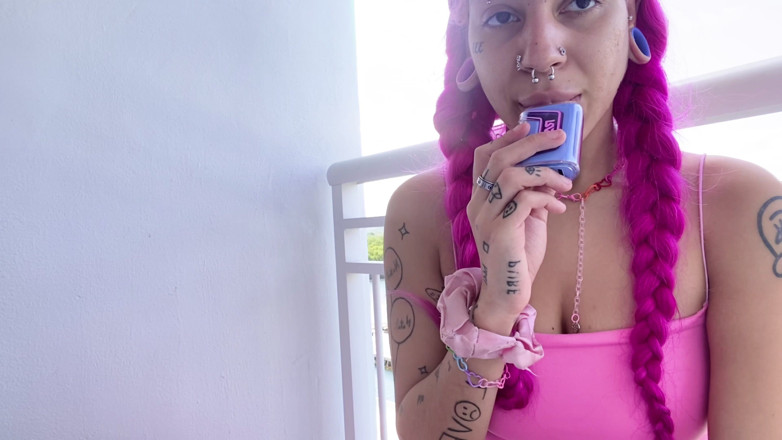 Nali Marie: Bimbo Vaping in Your Face Smoke Clouds Outdoors Balcony Vape