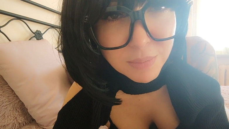 savannahamatoriale: Stepson, you shouldn't lean yours ..... on my buttocks while I...