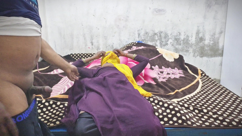 DesiBurChudai: 침실에서 원한 남편과 섹스하는 인도 섹시 비바히