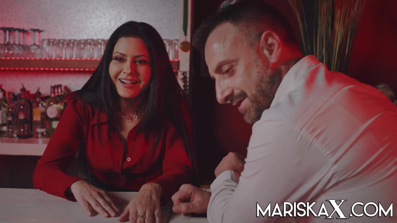 Mariska x: Mariska ama cuando su novia Tina es follada