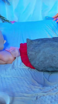 69 Cuộc đấu lưỡi cực độ trên âm vật sưng lên - người chạy đầu tiên