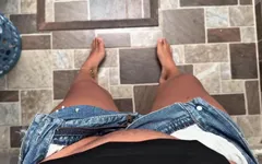 Guys These Short Shorts Squeeze My Vagina and I Like It