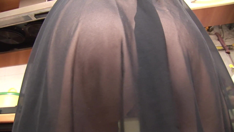 Milf in Love: Włoska gospodyni bierze dużego kutasa