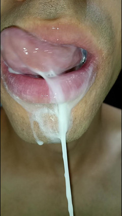 Rey rey: 젖어 있는 혀 페티쉬