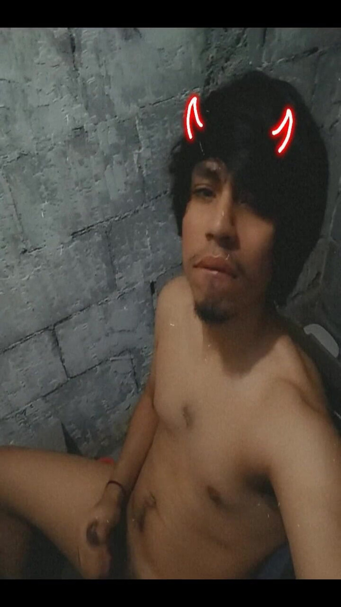 AlexAlejandro13: Cewek hot ini dientot habis-habisan sampai mengerang keenakan