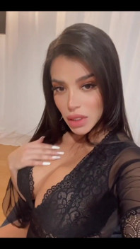 Who Is Horny Here Like Me?