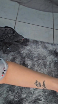 Meine einfache, liebende und besorgte stiefmutter gibt einen reichen und tief sabbernden blowjob, hat mir gezeigt, wie tief sie tiefe kehle machen kann