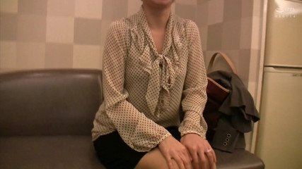 MBM3988: Aksi hot lesbian tante seksi yang lagi sange berat! Wajib...