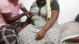 Tamil jonge huisvrouw zeer mooie stem grote natuurlijke tepels heet sexy lichaam heel mooi poesje eten hard neuken vreemdgaande vrouw