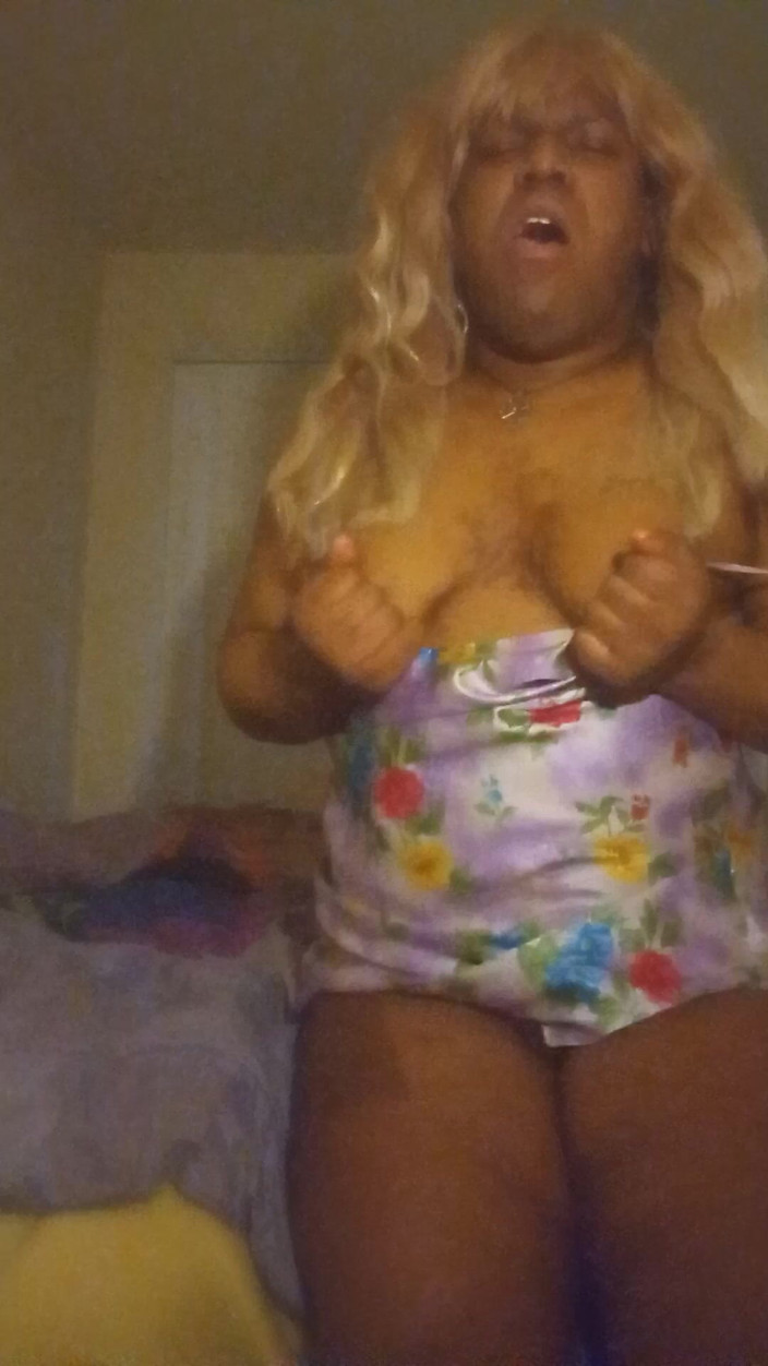 Bebe Thick Transgender woman: Bebe ts dày