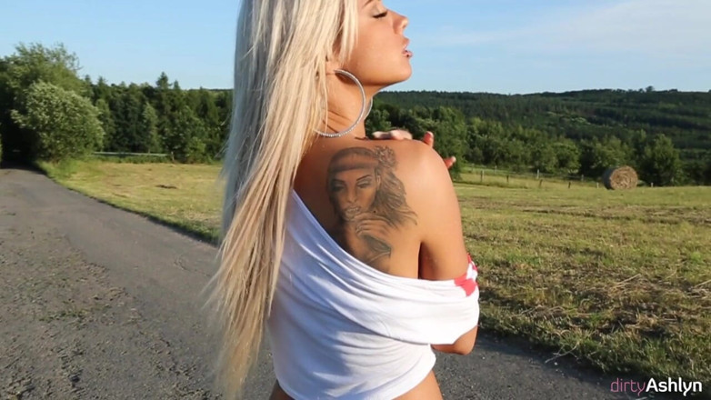 Watch4beauty: Hot Tattoo