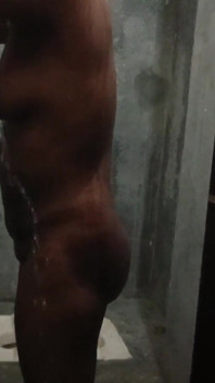 Bangladeshisk flickas duschtidsvideo