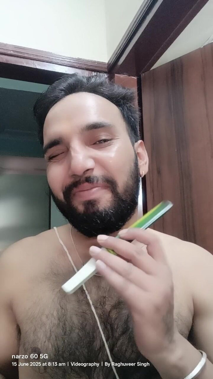 Rajasthani-old-lover: Genieten van een douche