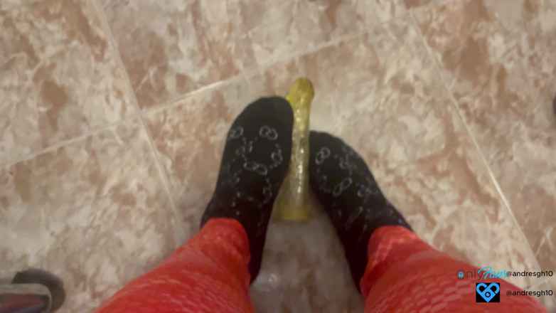 Andresgh: Young Man in Leggings Masturbates