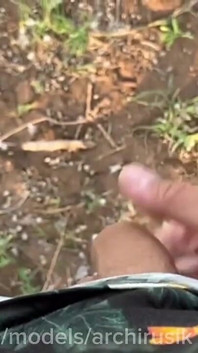 Người khiếm nhã đã vào quần của tôi và sục con cu của tôi và đụ tôi trong xe hơi trên đường cao tốc. Một hành trình khó khăn của một femboy