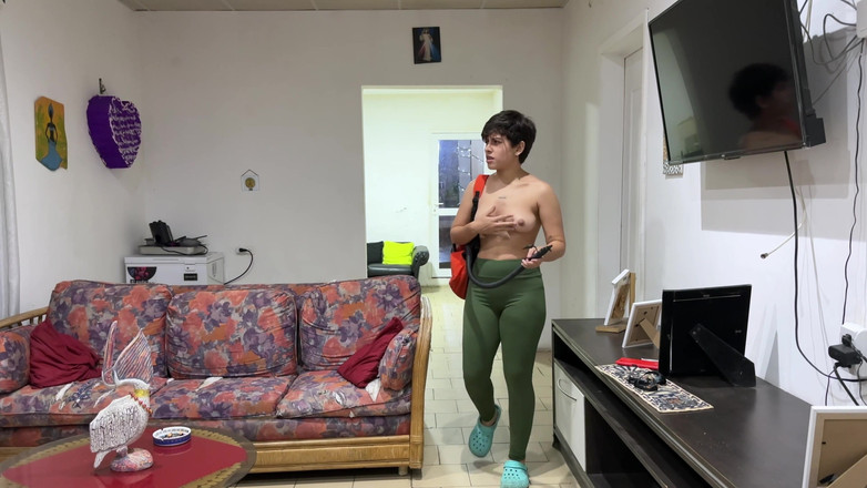 SugarPose: Jasmine má první den jako duch