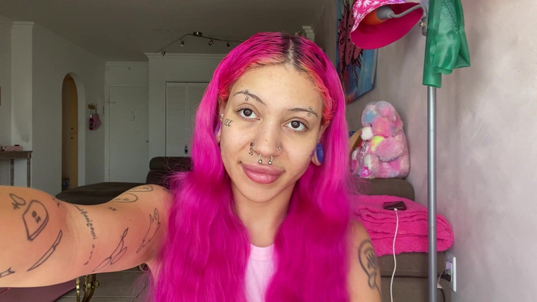 Nali Marie: Long Nails Fetish Tapping Asmr Scratching Your Face Softly Nails...