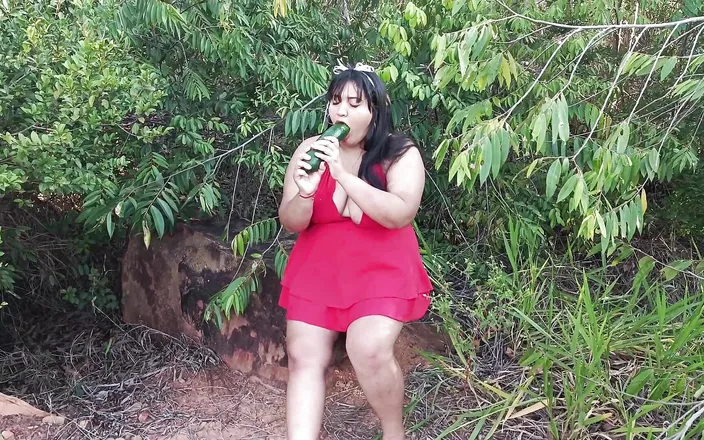 Sex_temptationX: Naughty Chubby Masturbates with the Cucumber Her Parents Sent Her...