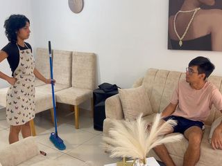 Juliana Palvin: Eu reduzo o estresse na minha meia-irmã tímida com uma...