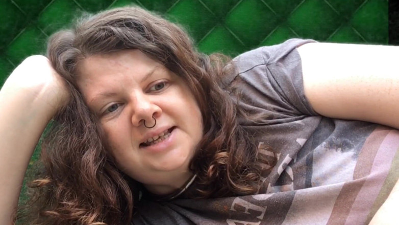 Ari Kajira: Domme fixe ta punition BBW