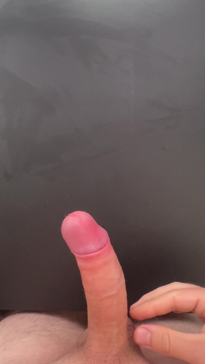 SoloEdgeMaster: Detailní masturbace s velkým čůrákem s velkým výstřikem