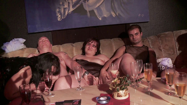 Mature Climax - 100% Mature Videos: Miła impreza dzika i gorąca