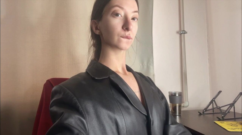 Skinny_lady69: Look Into My Eyes and Don't You Dare Look Away.
