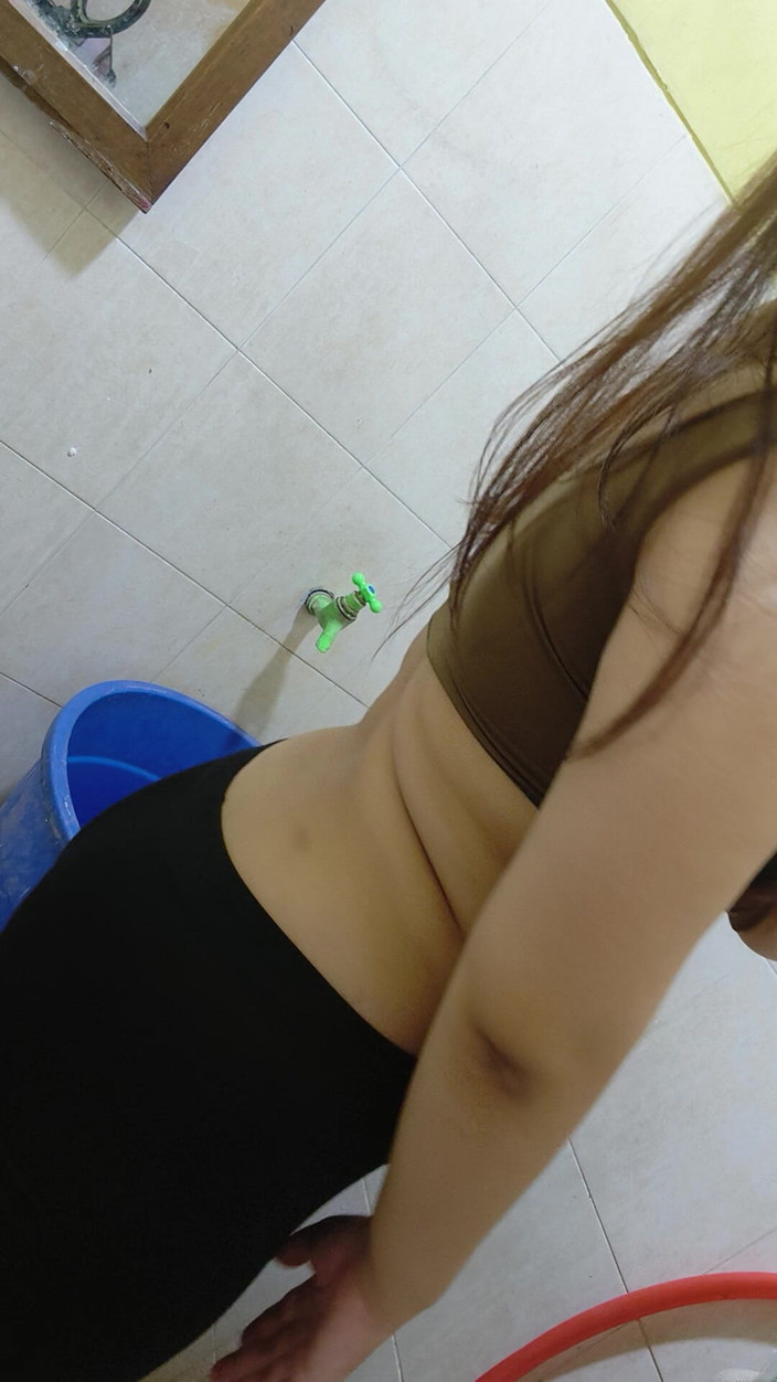 Purple sex: 孤独な叔母がシュガーダディに友達になってほしいと頼む