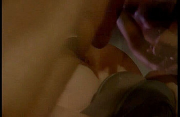 Hot Girlz: Pesta perjumpaan bertukar menjadi pesta seks tegar