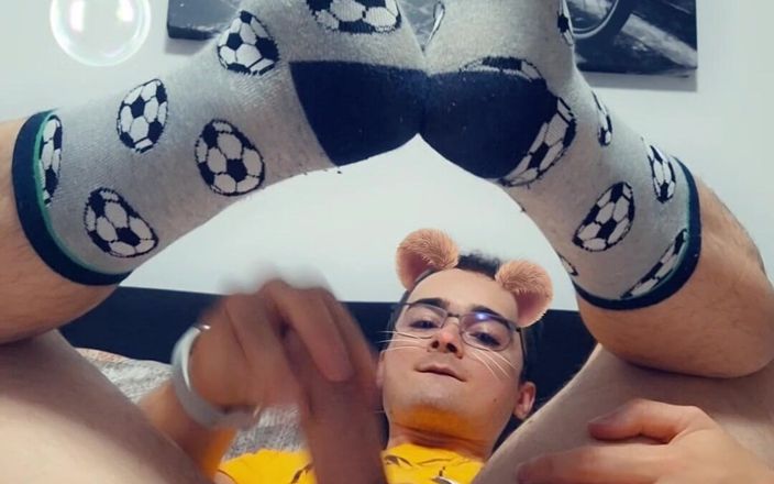 The college boy: Student obraznic face un videoclip cu spermă pentru tatăl său