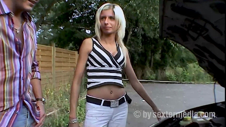 Sextermedia by Pete: Teen Blonde Is Looking Forward to DP