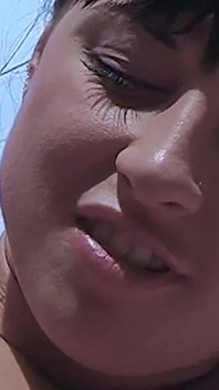 Morena milf Jessica rewwed en el Ballermann
