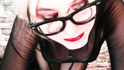 Goddess Celine: Kantoorpanty overheersing