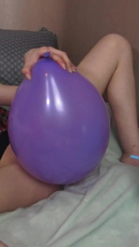 Teen Babe Ballon Fucking