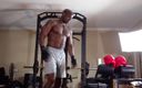 Hallelujah Johnson: 阻力训练锻炼saq锻炼可以促进身体表现的提高，并维持年轻的运动通过