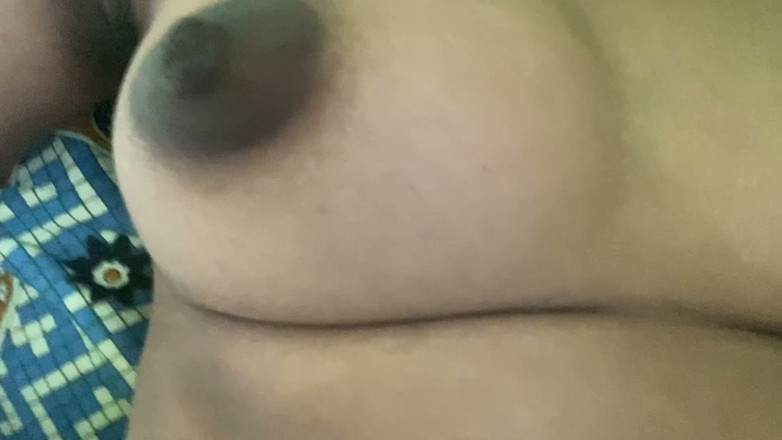 HornyVvyy: บีบนม