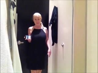Gartersex: Change room cum fun
