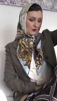 Niegrzeczne codzienne zadanie dla mojej satynowej dziwki, Lady Victoria Valente