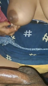 Village bhabhi desi Lund masaje