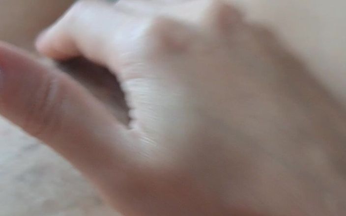 Nayflix: Siririca calda pov