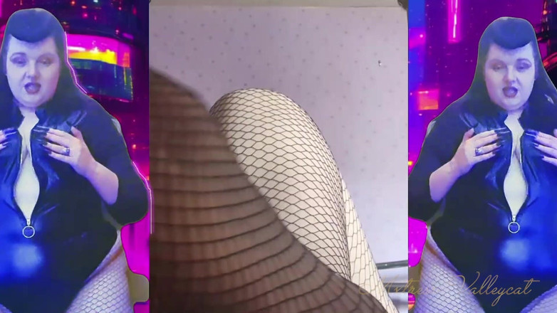 Mxtress Valleycat: Obsessed Foot Bitch