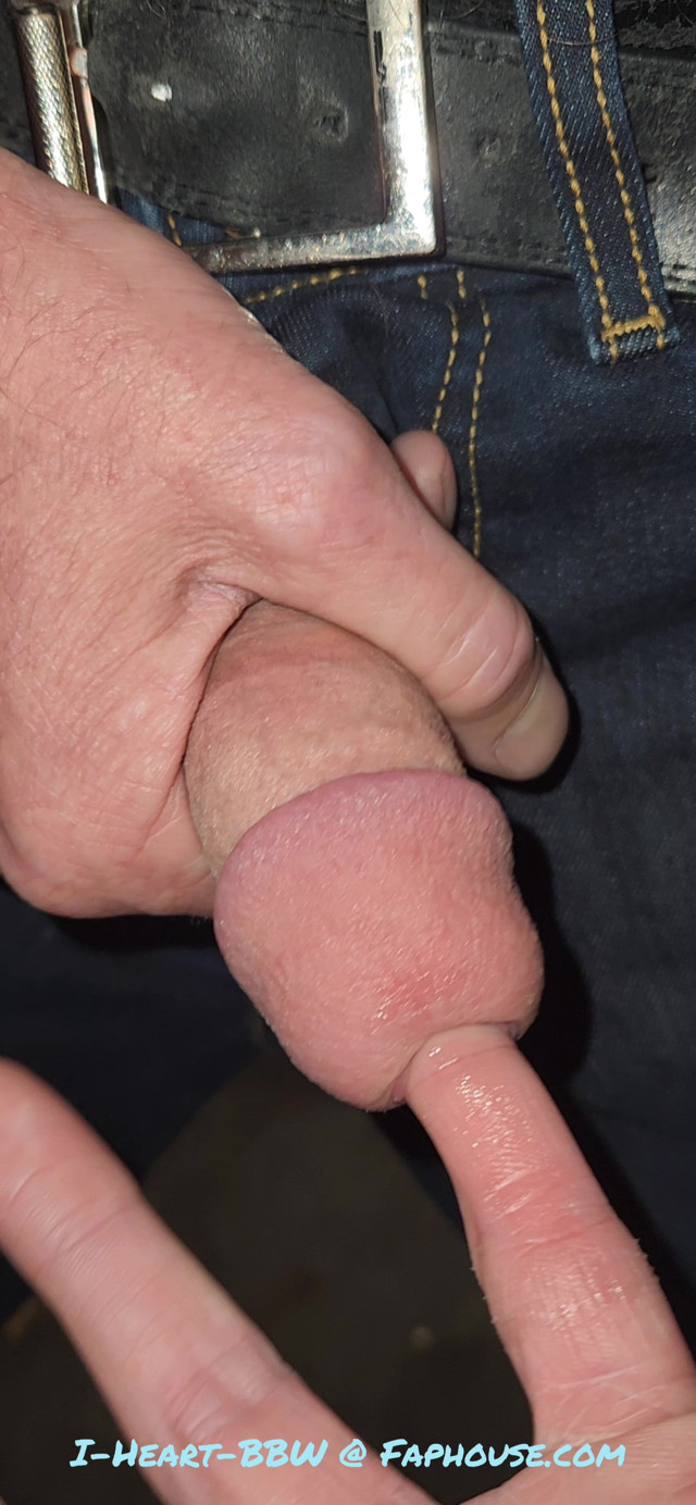Gaping Urethra - Marker and Pinky Insertion (I-Heart-BBW)