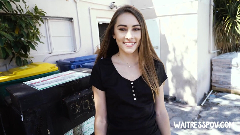 Waitress POV: Kellnerin pOV - kitty Carrera - warten auf, ficken